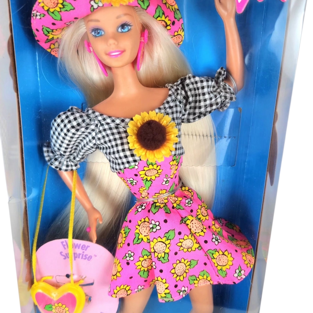 1994 Vtg Sunflower Barbie Doll with Flower Surprise Fragrance Mattel